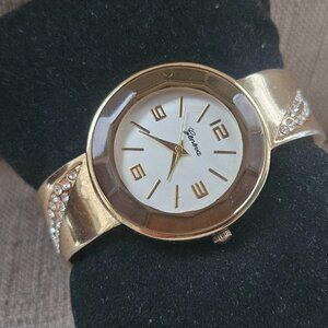 Geneva Ladies Wristwatch Cuff Braceelt Band Gold Tone Analog Quartz Watch
